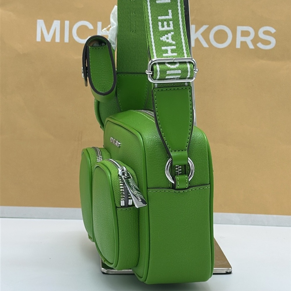 Michael Kors Jet Set Leather Medium Crossbody Bag with Case for Apple Airpods Pr - Picture 4 of 16